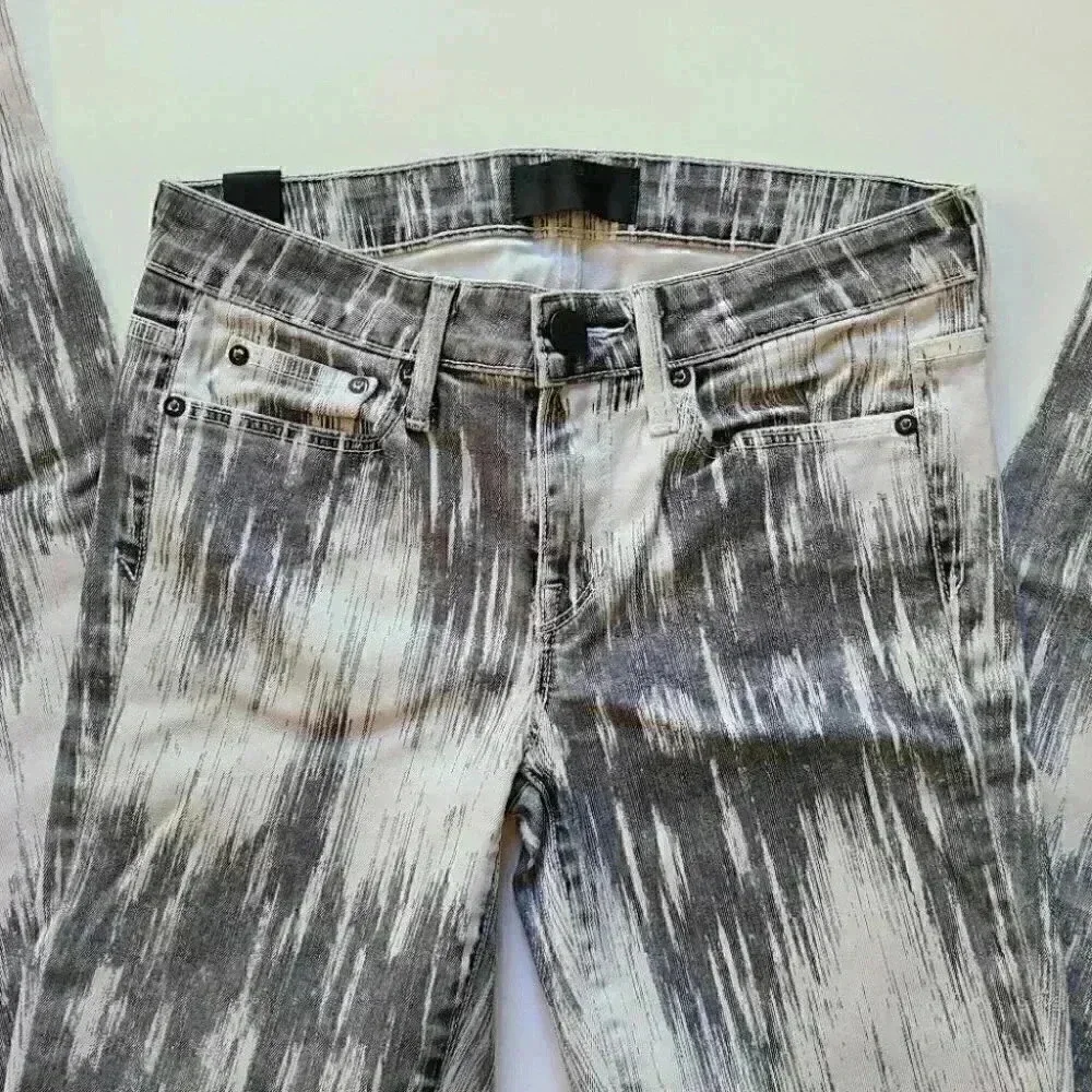 Vince Dylan Beat Down White Gray Coated Denim Skinny Jeans Stretch 24